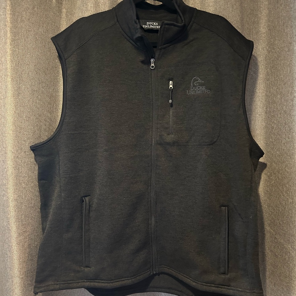 Ducks Unlimited Vest Mens XXL Black Full Zip Hunting Fishing Camp Knit Warm